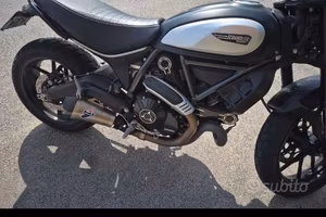 Ducati scramble km 4.100 anno 2022 euro 5000