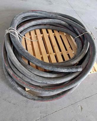 Tubo per carburanti.