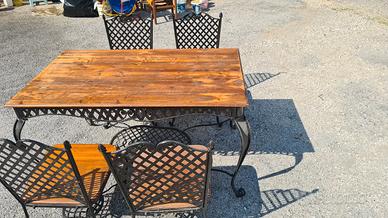 tavolo e sedie da giardino