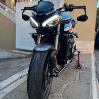 Triumph Street Triple RS 765 2023