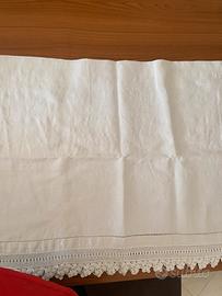 Asciugamano tela vintage con pizzo