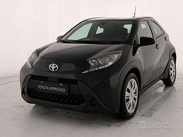 Toyota Aygo x 1.0 active 72cv