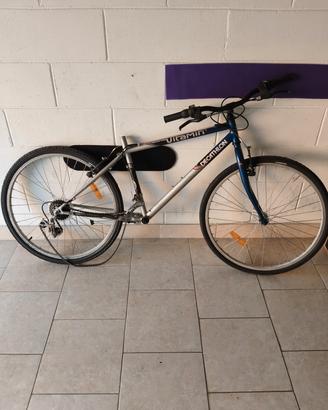 bici MTB decathlon solo telaio e riluote