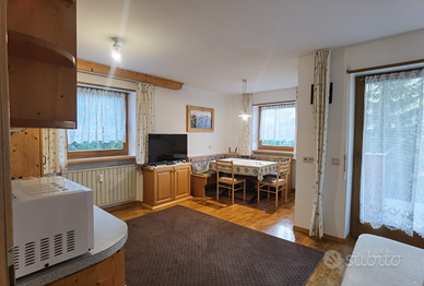 Casa vancanza alta badia a badia con giardino