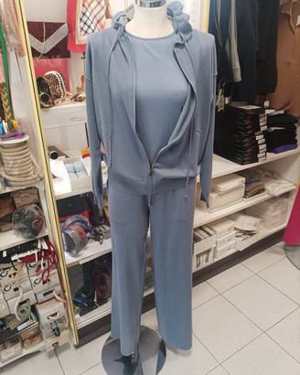 Set coordinato colore azzurro in line e cashmere