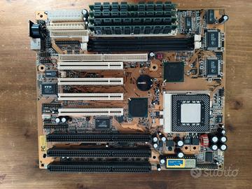 scheda madre PCChip M572 + pentium 2 mmx 233 +24mb