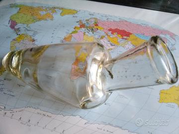 Urinale in vetro vintage e porta-siringhe vintage