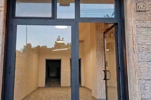 Ostiense - Locale con Laboratorio e Canna Fumaria