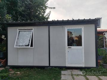 container 