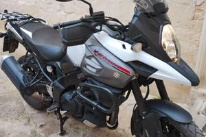 Suzuki V-Strom 1000 - zona Lecce