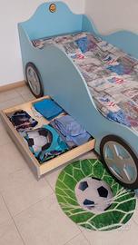 Letto a forma di auto