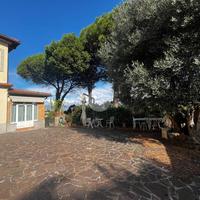 VILLA SINGOLA A MONTE PORZIO CATONE