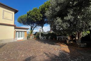 VILLA SINGOLA A MONTE PORZIO CATONE