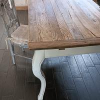 tavolo e due sedie stile provenzale