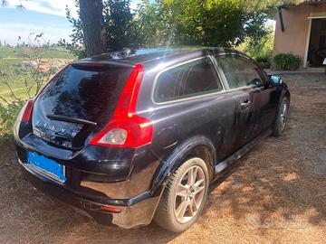 VOLVO C30