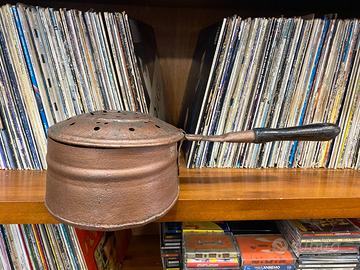 Antico scaldaletto in rame