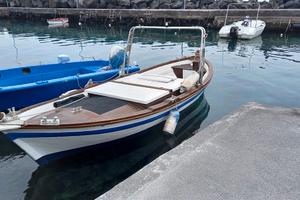 BARCA  SENZA PATENTE MOTORE ENTROBORDO NUOVO 25 CV