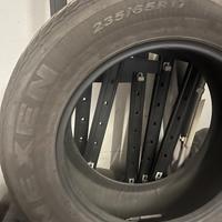 4 pneumatici Nexen 235/65 R17