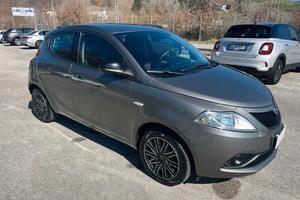 Lancia Ypsilon 1.2 69 CV 5 porte S&S Platinum