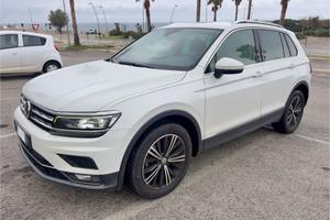 Volkswagen Tiguan 2.0 TDI SCR DSG Sport BlueMotion
