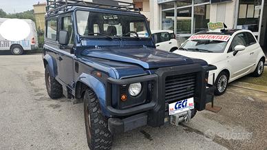 LAND ROVER Defender 90 TD SW 3 PORTE 6 POSTI