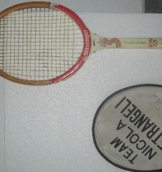 Racchetta tennis in legno