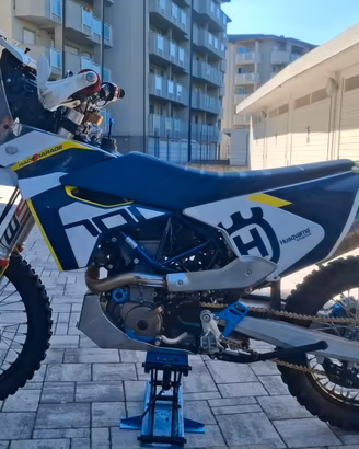 Husqvarna 701 Enduro 2024