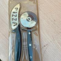 Coltello e rotella da pizza