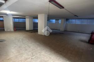 CAPANNONE A CAROBBIO DEGLI ANGELI