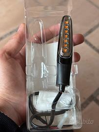 Freccia moto dinamica Led Triumph