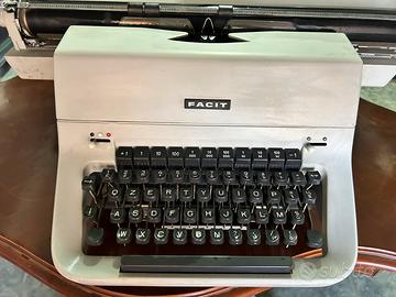 Macchina da scrivere Vintage facit