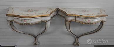 Coppia di consolle veneziane, mensole sospese