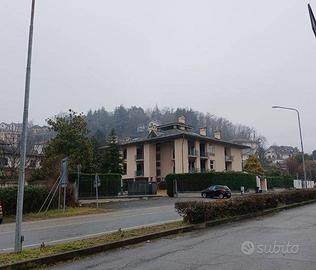 Immobile in asta di 388 m² con più di 5 locali a C