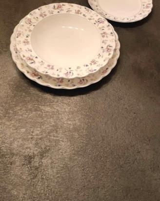 servizio piatti bonechina per 12 persone