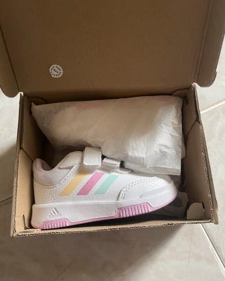 Scarpe adidas originali per neonati