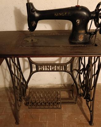 Macchina da cucire anni 50