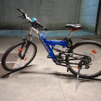 bicicletta Mountain bike 