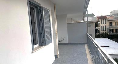 3 vani+2 acc con box nuova costruz