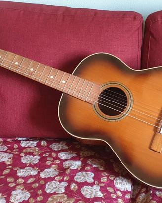 CHITARRA VINTAGE.