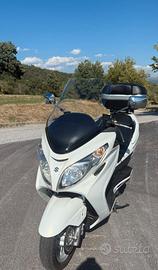 Suzuki Burgman 400