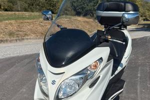 Suzuki Burgman 400