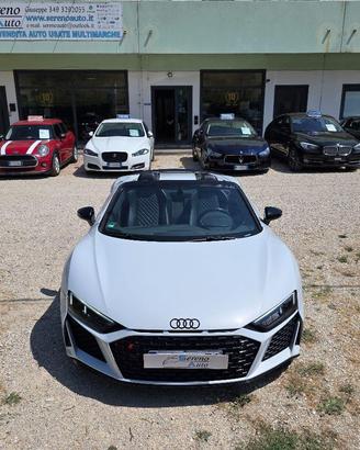 AUDI R8 V10 SPYDER QUATTRO PERFORMANCE