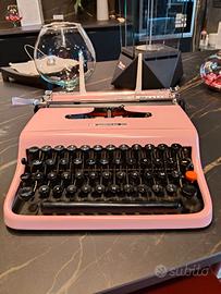 Macchina da per scrivere Olivetti lettera 22