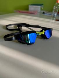 Occhialini nuoto Swans Valkyrie