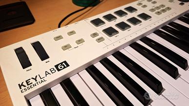 Controller MIDI Arturia Keylab Essential 61