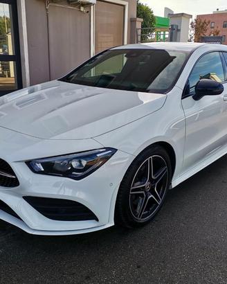 Mercedes-Benz CLA 200 d Shooting Brake Premium