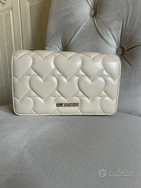 Borsa Love Moschino con cuori