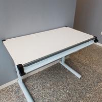 Scrivania tavolo da disegno