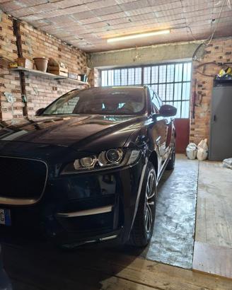 JAGUAR F-PACE 2.0d R SPORT