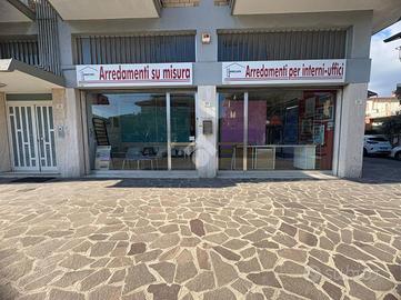 NEGOZIO A RIMINI
